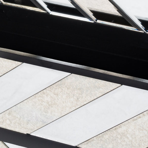 ONYX - Three Drawer Chest