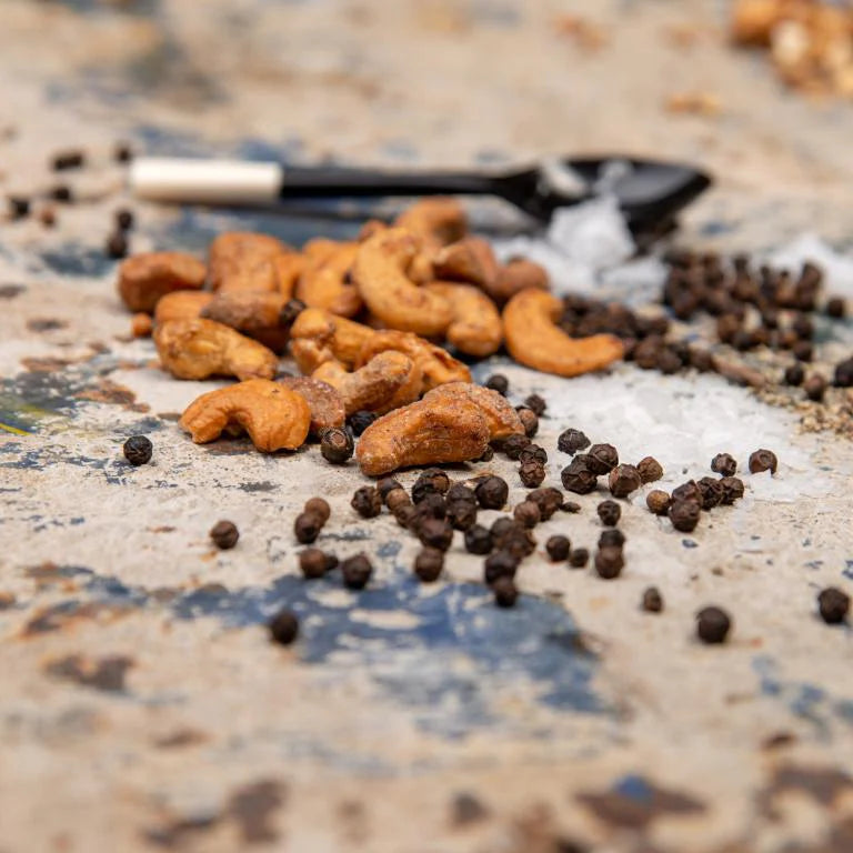 Mr Filbert's Indonesian Peppered Cashews (100g)